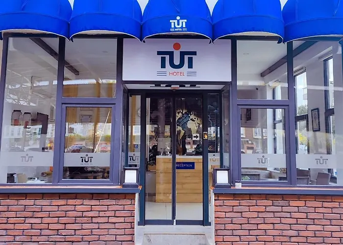 Tut Hotel